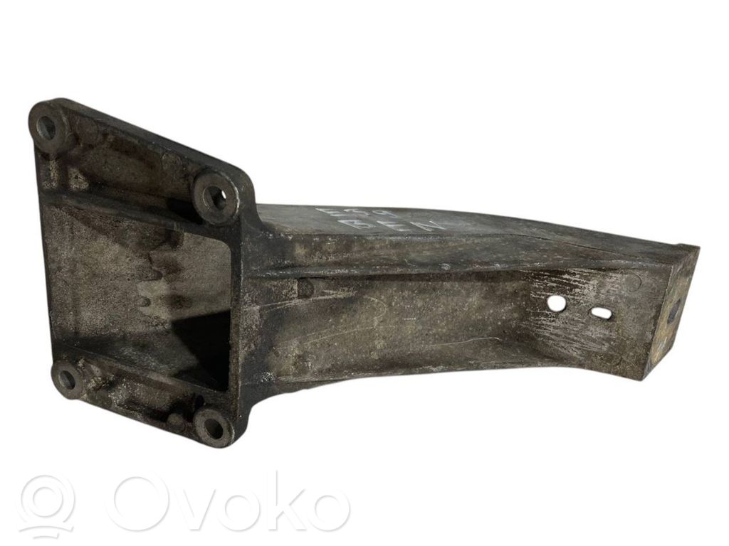 Кронштейн крепления двигателя