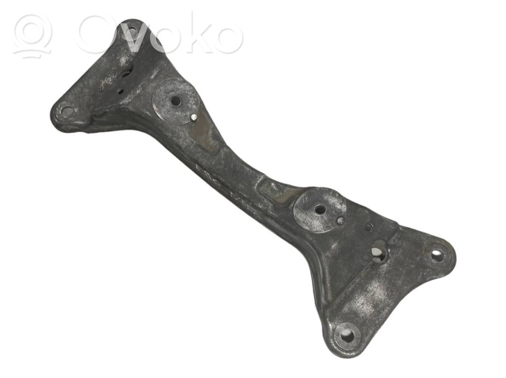 Кронштейн крепления трансмиссии