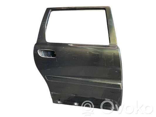 Aizmugurējās durvis