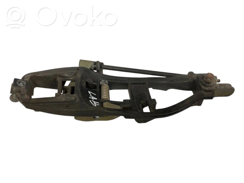 Aizmugurē turētājs / kronšteins ārējam atvēršanas rokturim