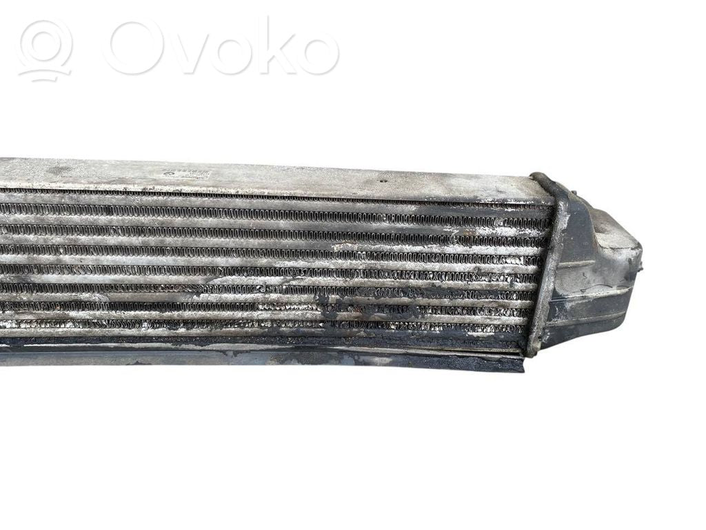 Starpdzesētāja radiators