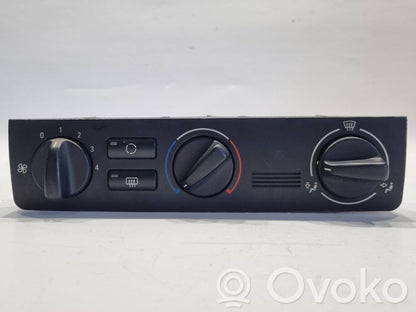 Gaisa kondicioniera / klimata kontroles / salona apsildes vadības bloks (salonā)