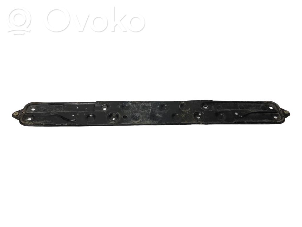 Radiatoru paneļa turētājs (televizora)