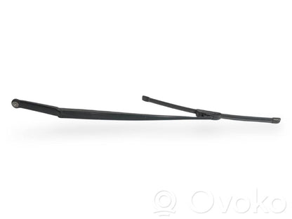 Priekšējā loga tīrītāja kājiņa