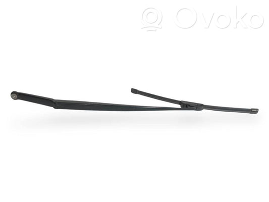 Priekšējā loga tīrītāja kājiņa