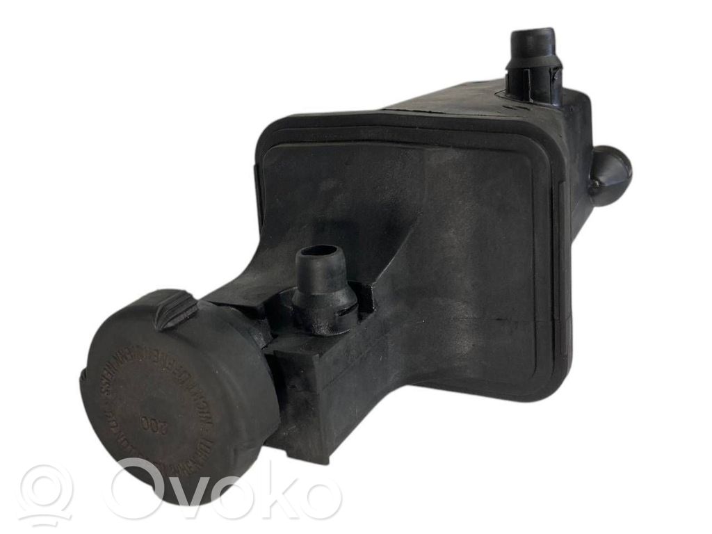 Dzesēšanas šķidruma izplešanās tvertne