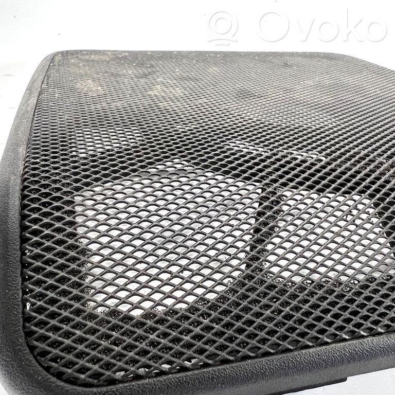 Shelf speaker decorative trim