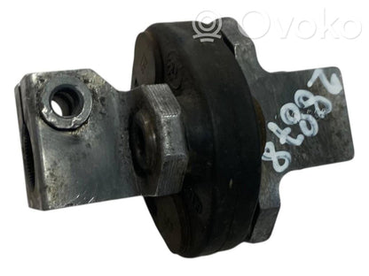 Stūresrata ass krustsavienojums