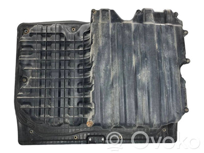 Trunk storage compartment