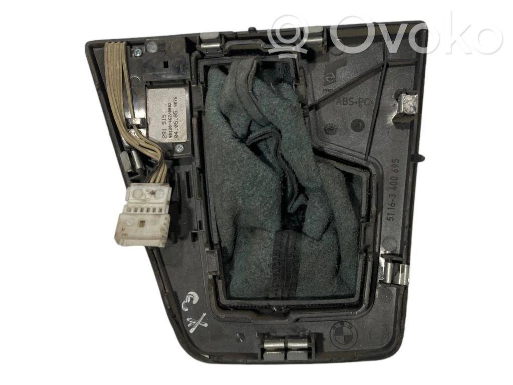 Ātrumu pārslēgšanas sviras dekoratīvā apdare (plastmasas)