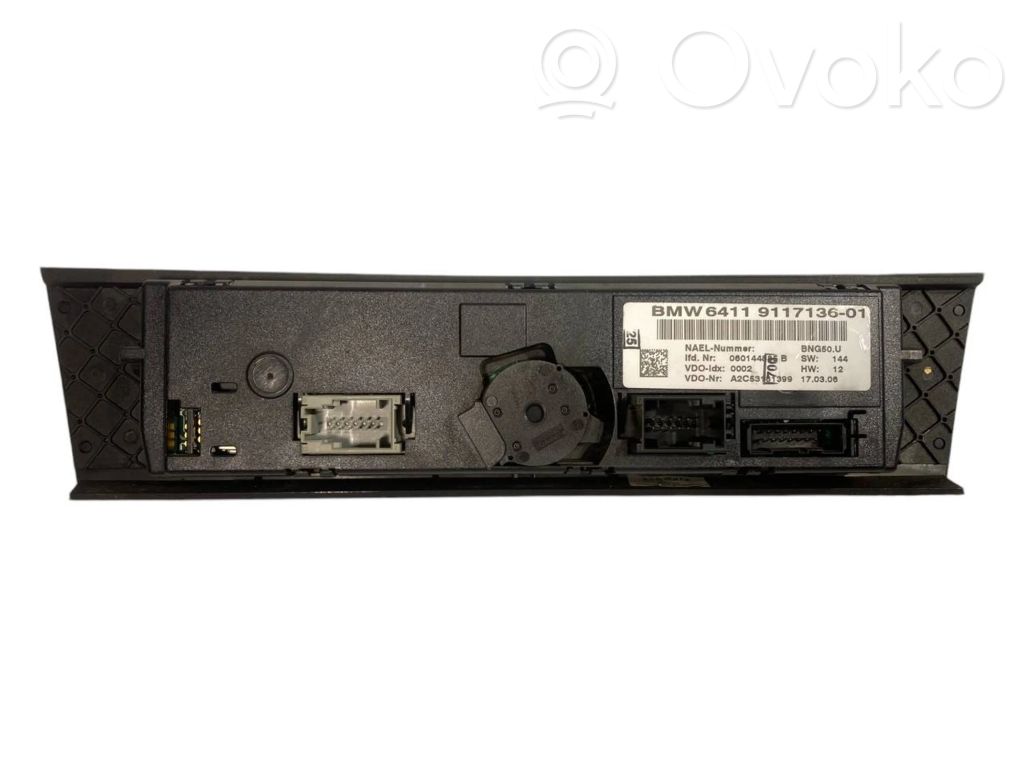 Air conditioning / climate control / interior heating control unit (in the passenger compartment)