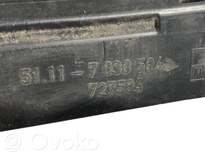 Apakšējais režģis (trīsdaļīgs)