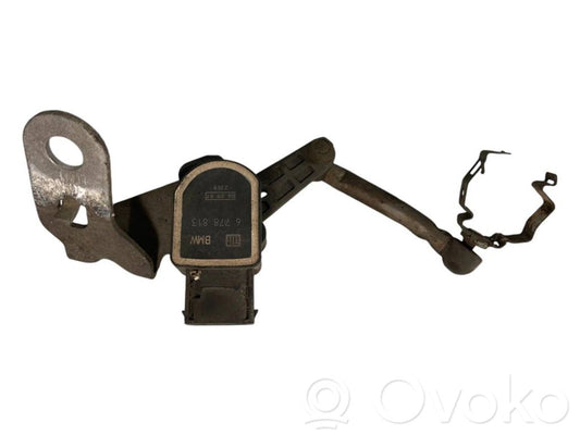 Augstuma sensors (priekšējo lukturu)