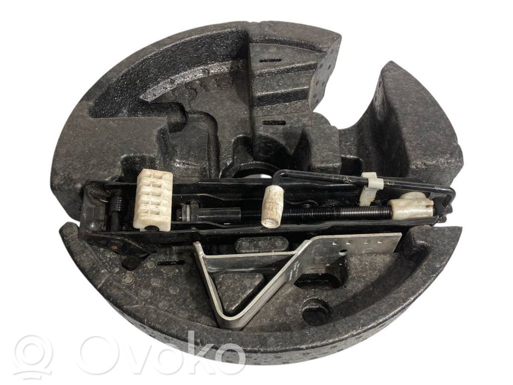 Instrumentu komplekts