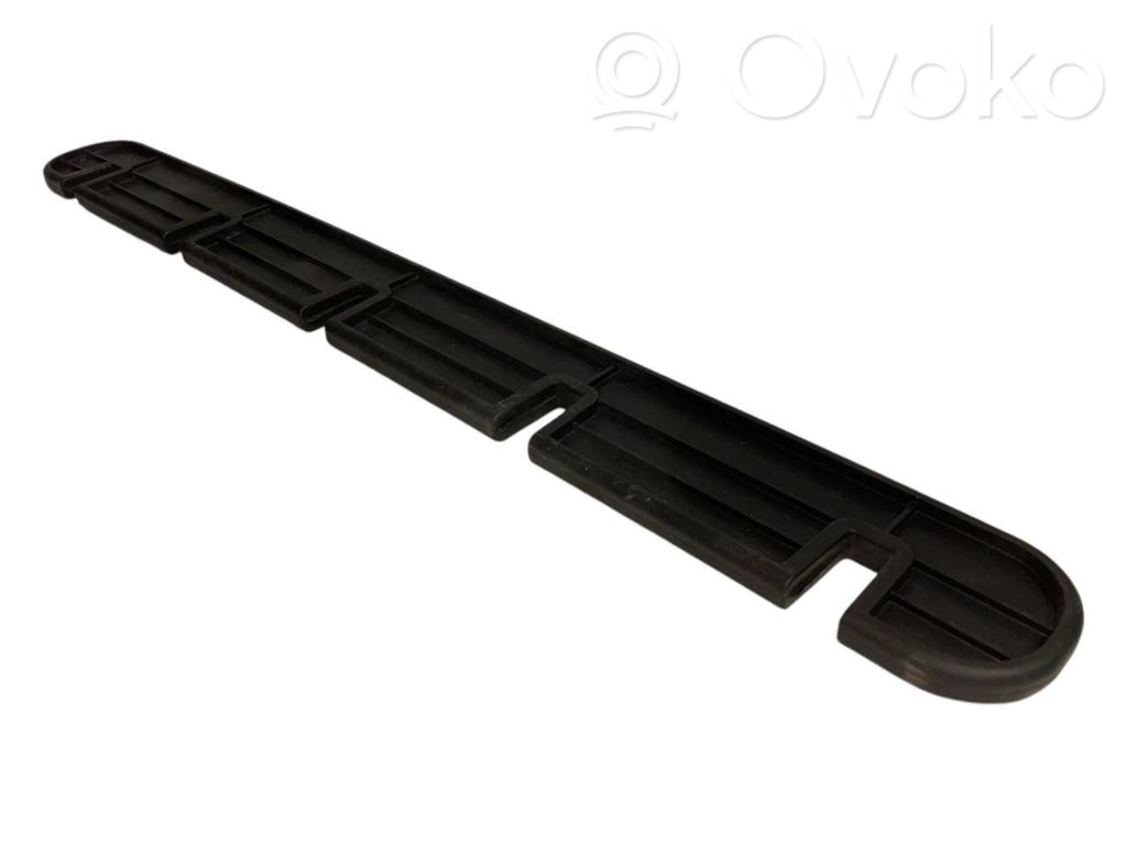 Other type of trunk decorative trim part