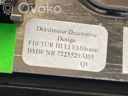 Украшение спины