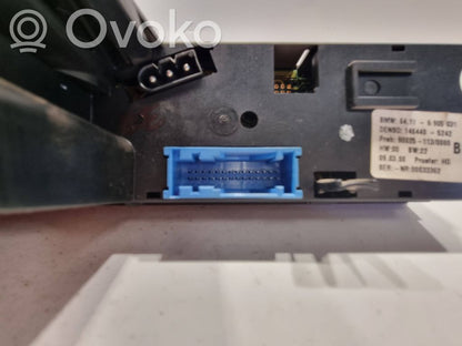 Gaisa kondicioniera / klimata kontroles / salona apsildes vadības bloks (salonā)