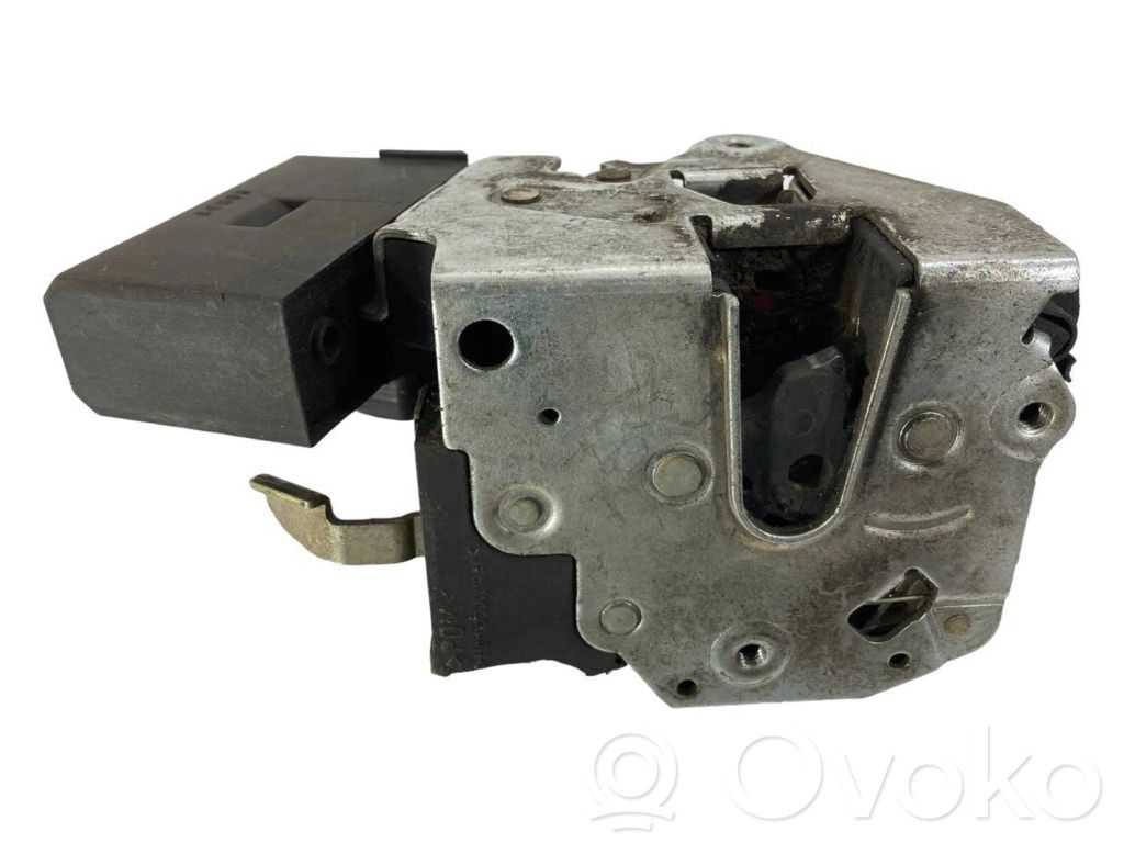 Aizmugurē slēdzene