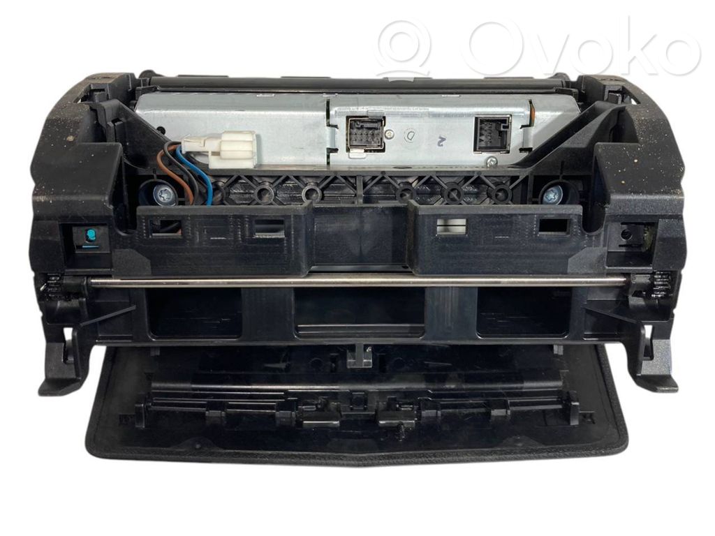 Ekrāns / displejs / mazais ekrāns