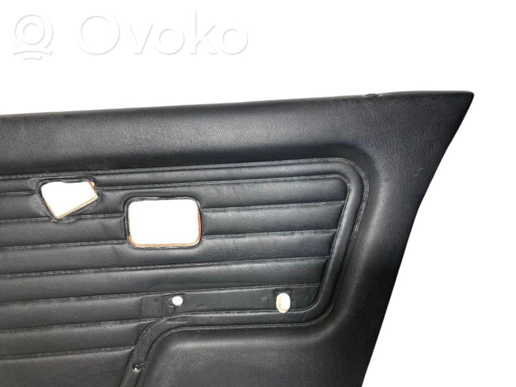 Priekšējo durvju apdare