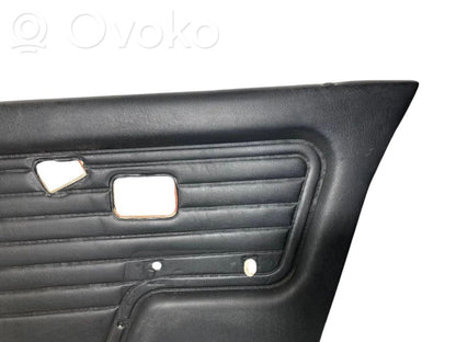 Priekšējo durvju apdare