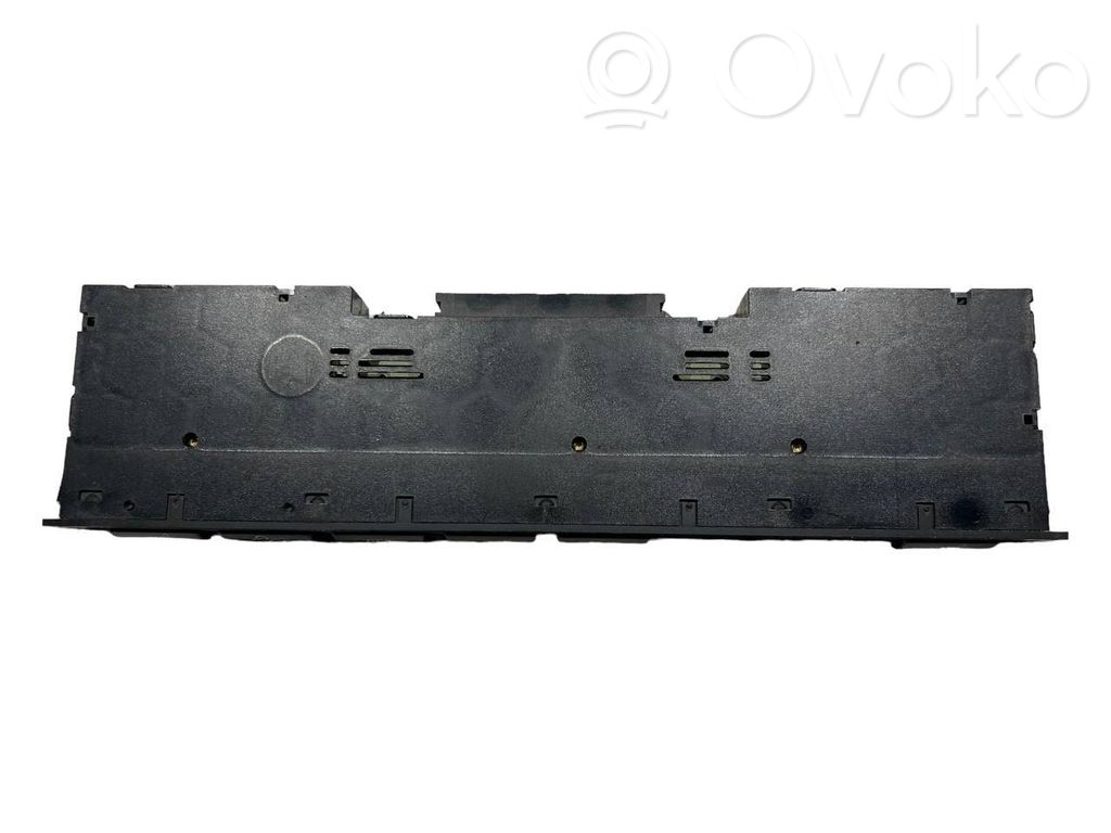 Sēdekļu apsildes slēdzis