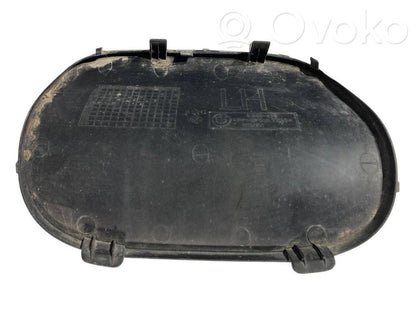 Vilkšanas āķa vāciņš bamperī