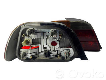 Aizmugurējais lukturis virsbūvē