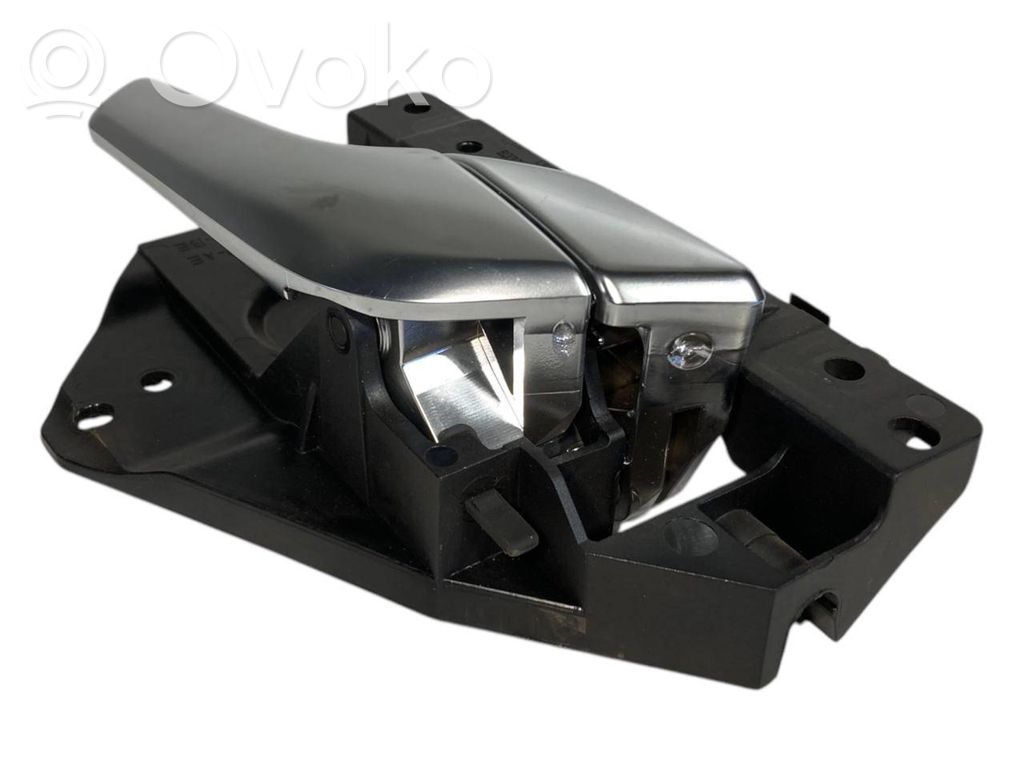 Internal opening handle