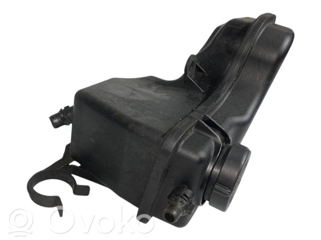 Dzesēšanas šķidruma izplešanās tvertne