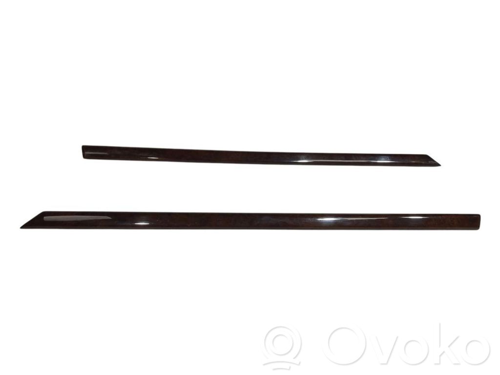 Salona dekoratīvās apdares komplekts