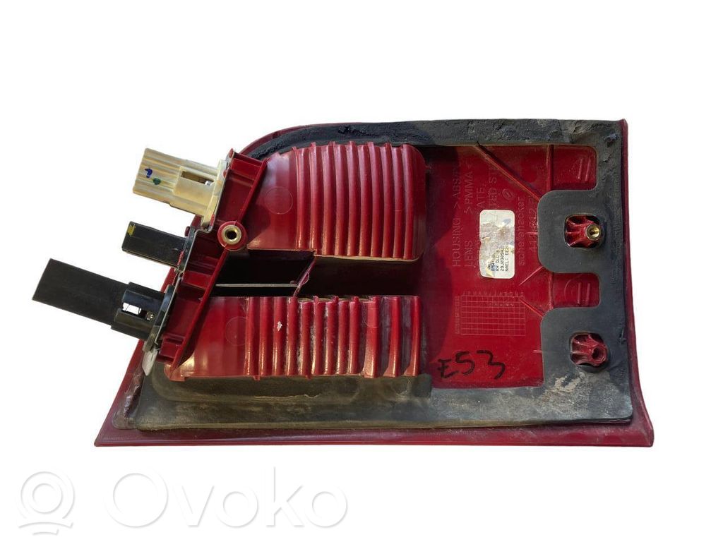 Taillight in the hood