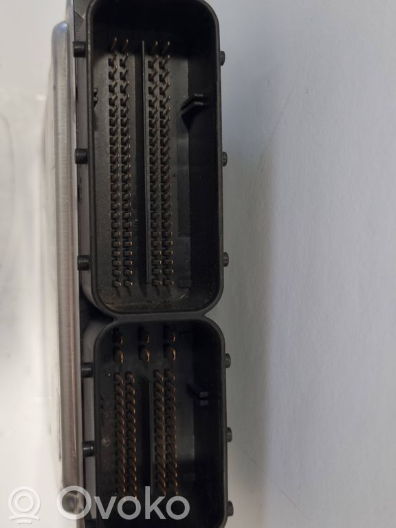 Dzinēja vadības bloks