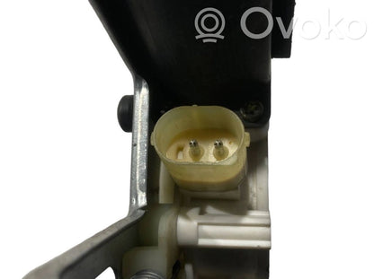 Priekšpusē elektriskā loga pacelšanas mehānisma komplekts