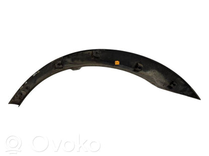 Aizmugurējā spārna uzlika / moldings