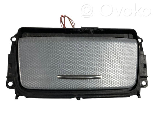 Pelnutrauks (priekšā)