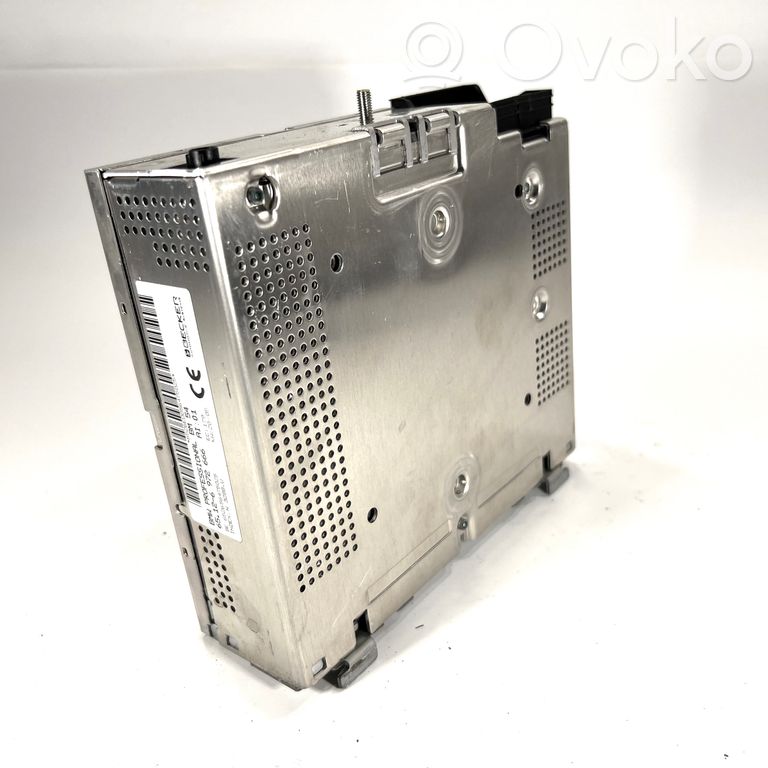 Радио / CD/DVD-плеер / навигация