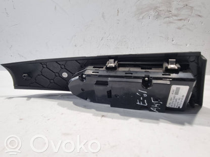 Power window switch