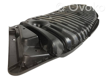 Bampera apakšas aizsargs