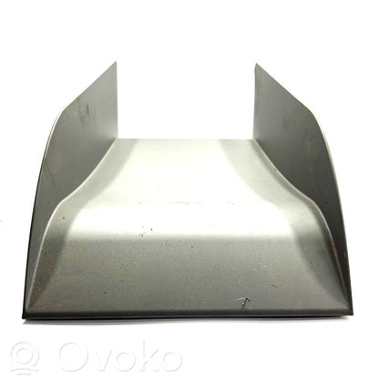 Cita veida salona detaļa