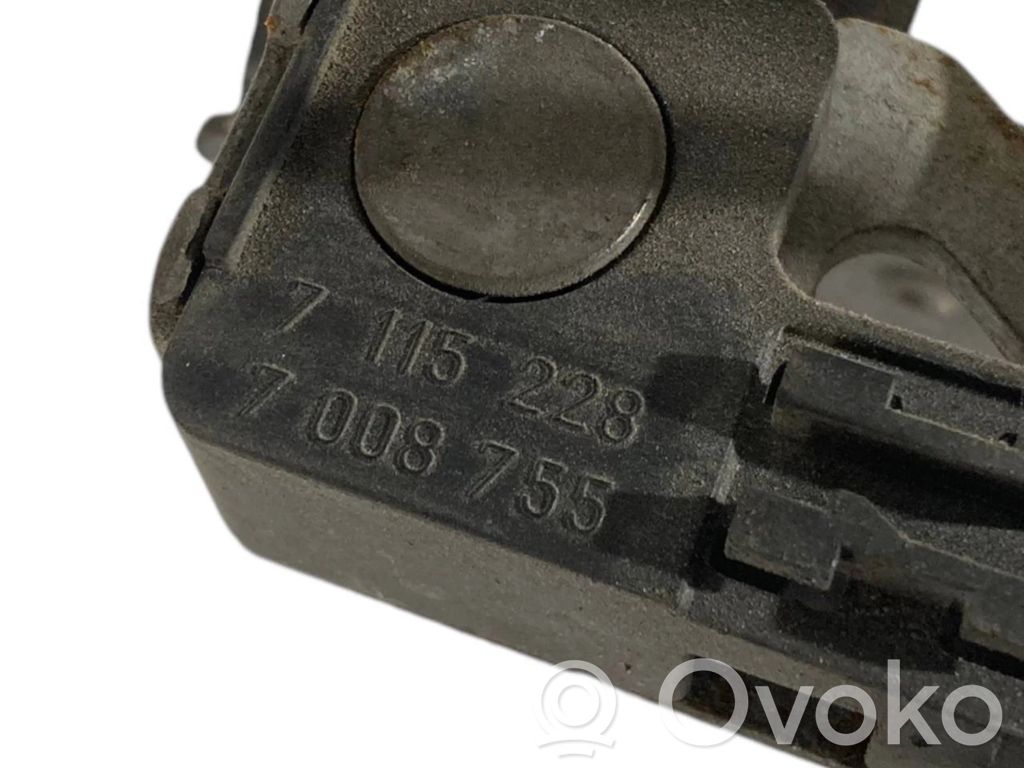 Radiatoru paneļa augšējā daļa (televizors)