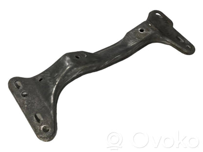 Transmission mounting bracket