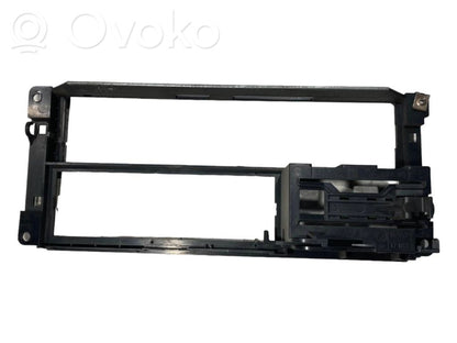Climate control/small radiator control trim