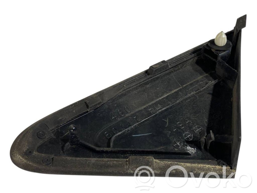 Spoguļa plastmasas dekoratīvā apdare