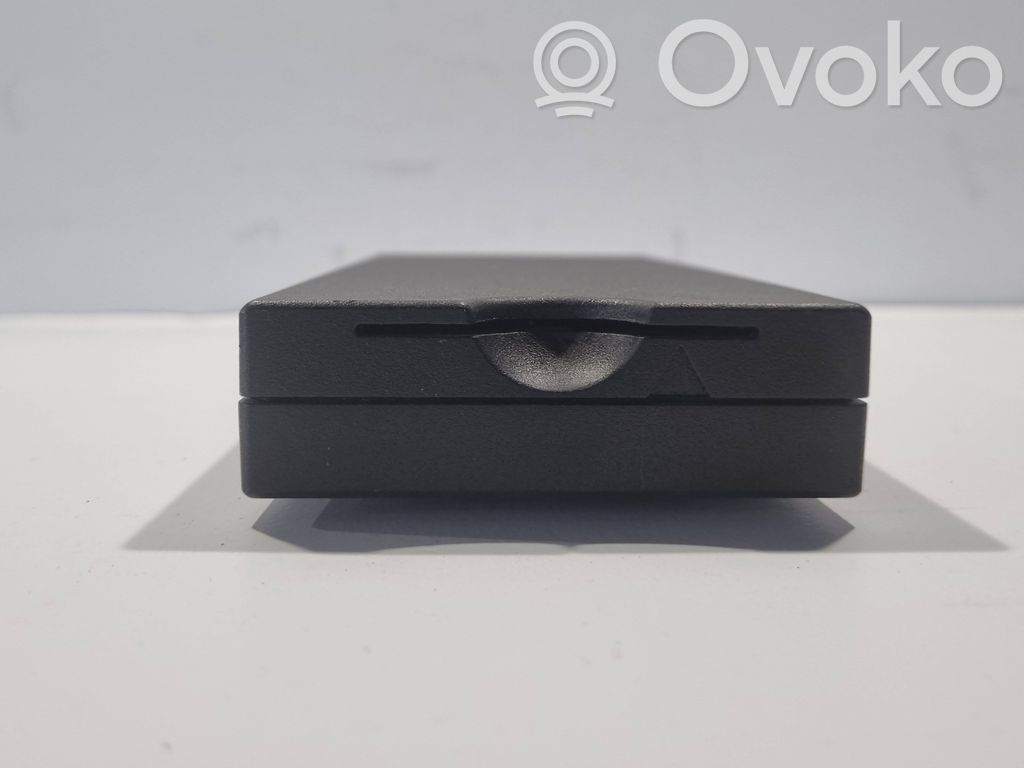 Tālruņa vadības bloks