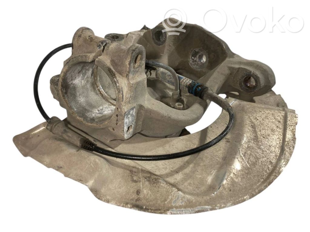 Priekšējā riteņa rumbas vārpstas šarnīrs (stupica, capfa)