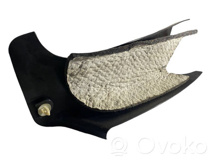 (C) statņa dekoratīvā apdare