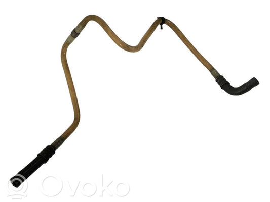 Degvielas caurulīte (-es)