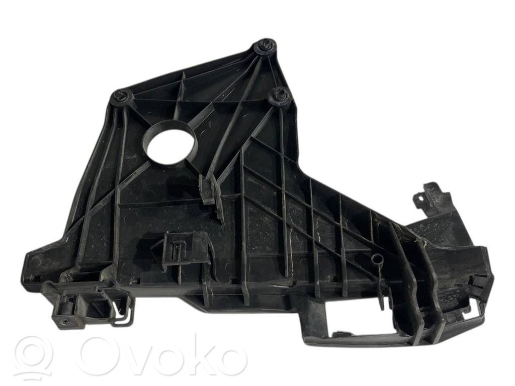 Priekšpusē turētājs / kronšteins ārējam atvēršanas rokturim