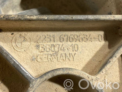 Pārnesumkārbas stiprinājuma kronšteins